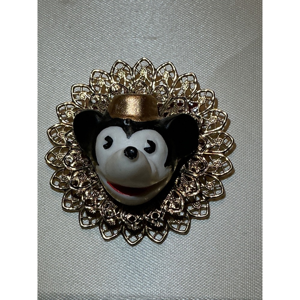 Wendy Gell Disney Mickey Mouse Brooch Gold Tone Filigree Vintage Pin Hat
